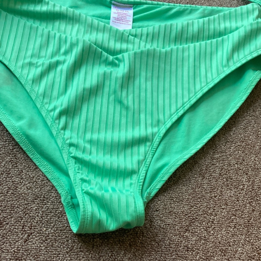 No Boundaries Green Bikini Swimwear - Picture 9 of 12